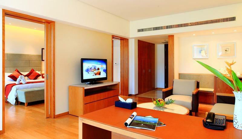 Mingshen Golf & Bay Resort Sanya Buitenkant foto